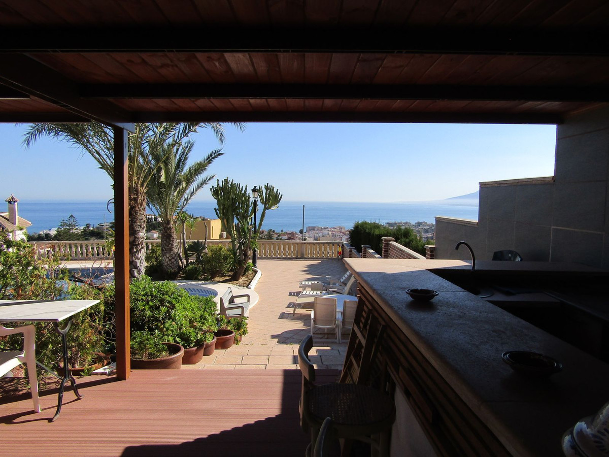 Se vende Villa - Chalet de 6 dormitorios en Costa Del Sol, Málaga, España