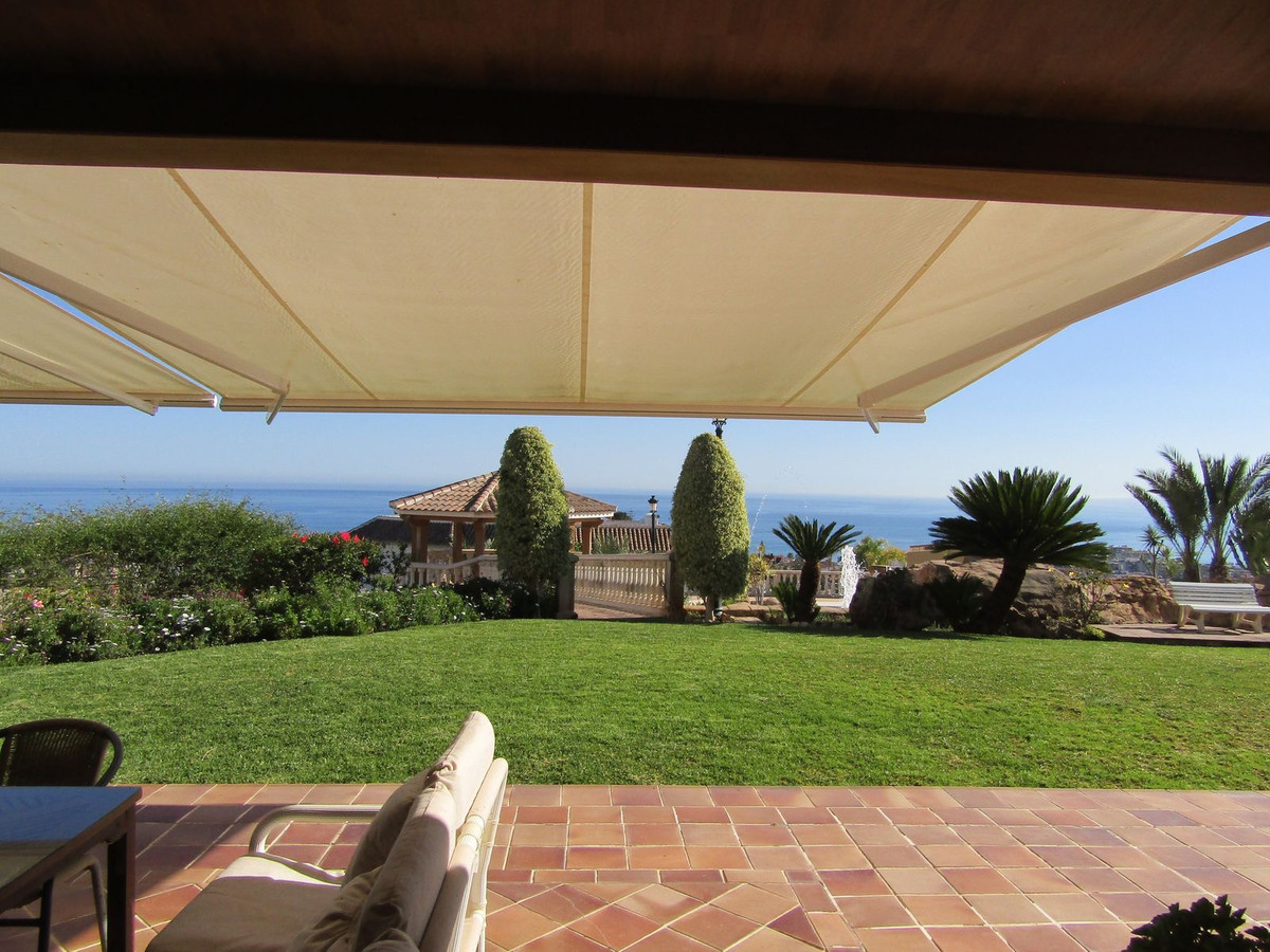 Se vende Villa - Chalet de 6 dormitorios en Costa Del Sol, Málaga, España