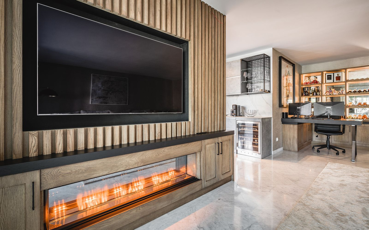 3 Bed Apartment for sale in The Golden Mile Costa Del Sol, Málaga, Spain