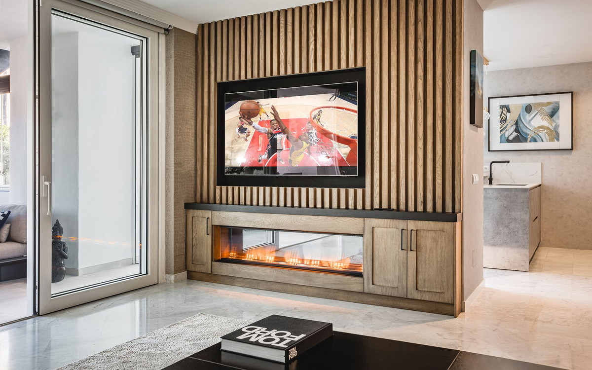 3 Bed Apartment for sale in The Golden Mile Costa Del Sol, Málaga, Spain