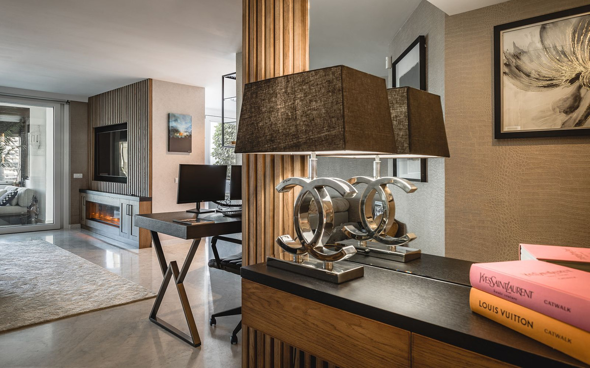 3 Bed Apartment for sale in The Golden Mile Costa Del Sol, Málaga, Spain