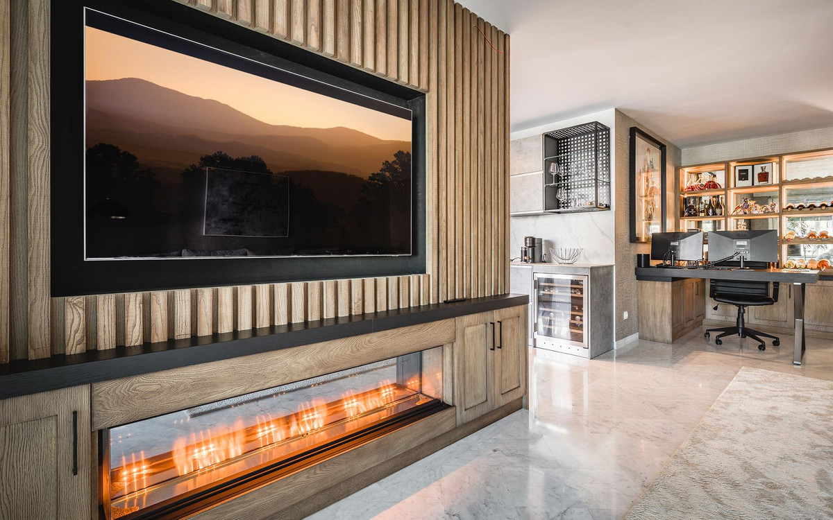 3 Bed Apartment for sale in The Golden Mile Costa Del Sol, Málaga, Spain