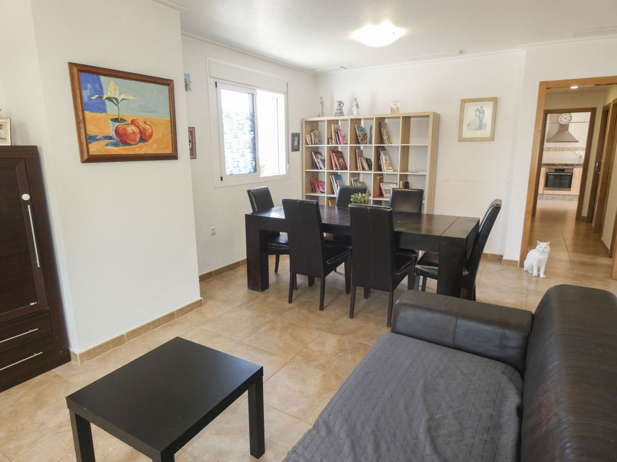 Se vende Villa - Chalet de 4 dormitorios en Costa Blanca, Alicante, España