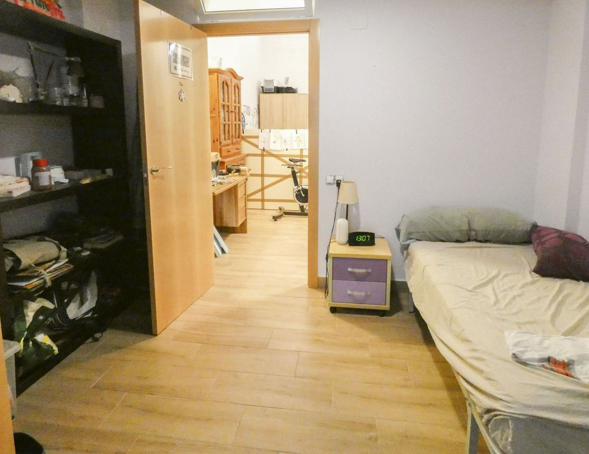 Se vende Villa - Chalet de 4 dormitorios en Costa Blanca, Alicante, España