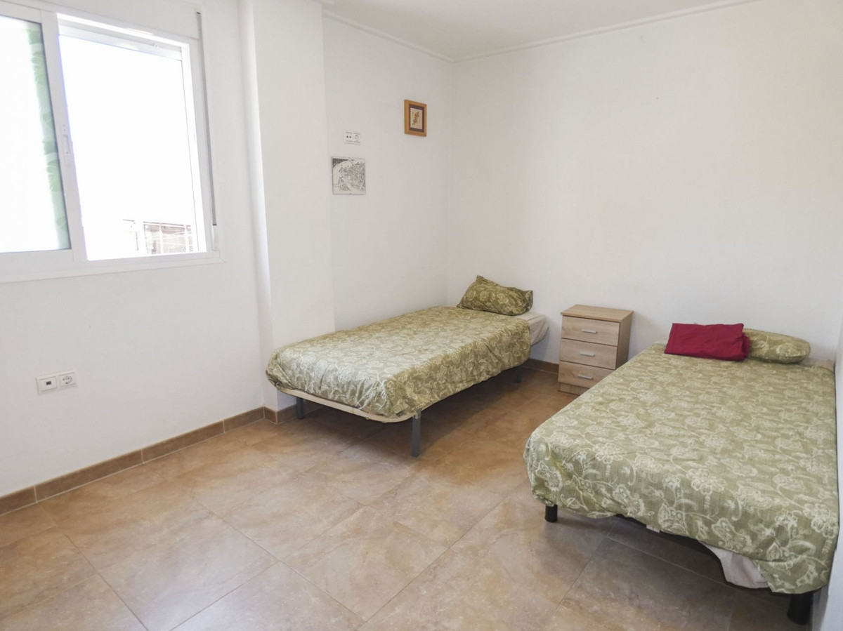Se vende Villa - Chalet de 4 dormitorios en Costa Blanca, Alicante, España