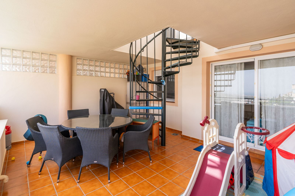 3 Bed Apartment for sale in Doña Julia Costa Del Sol, Málaga, Spain