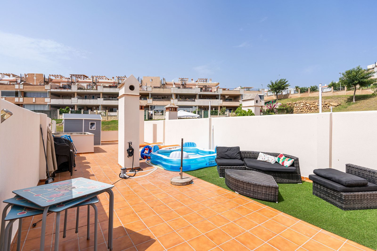 3 Bed Apartment for sale in Doña Julia Costa Del Sol, Málaga, Spain
