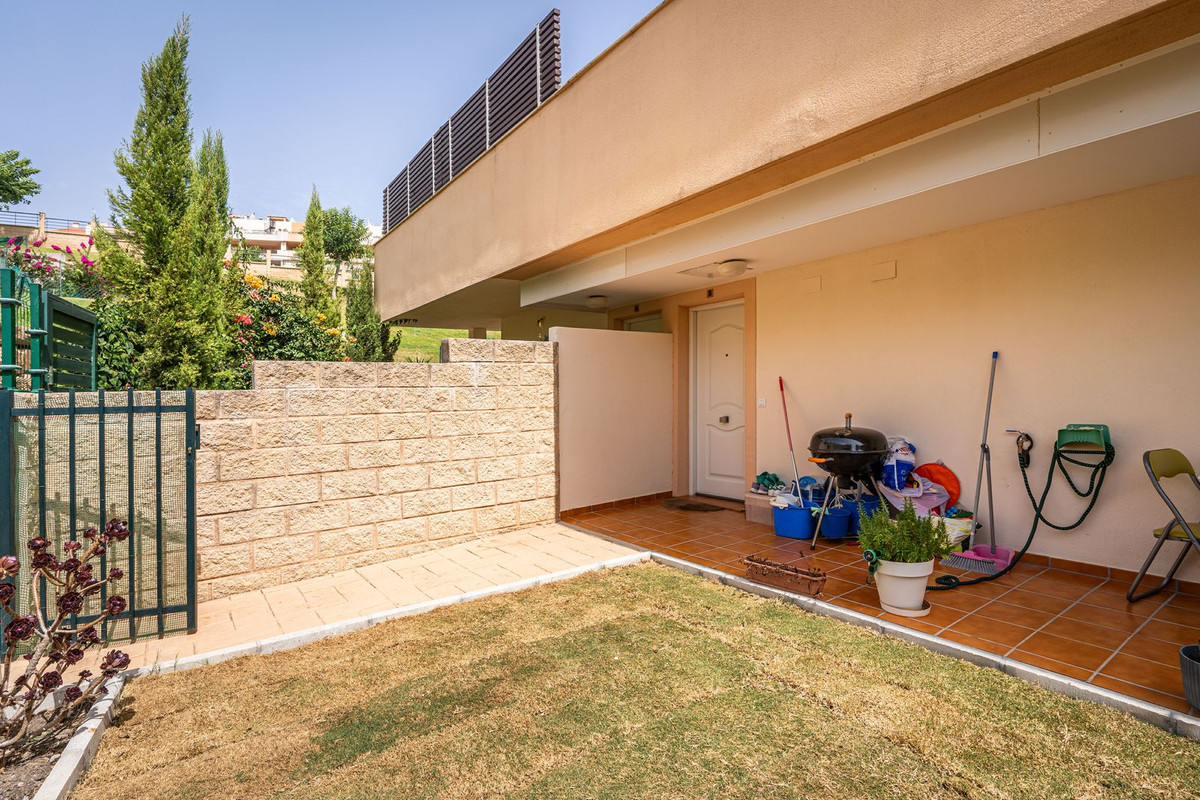 3 Bed Apartment for sale in Doña Julia Costa Del Sol, Málaga, Spain
