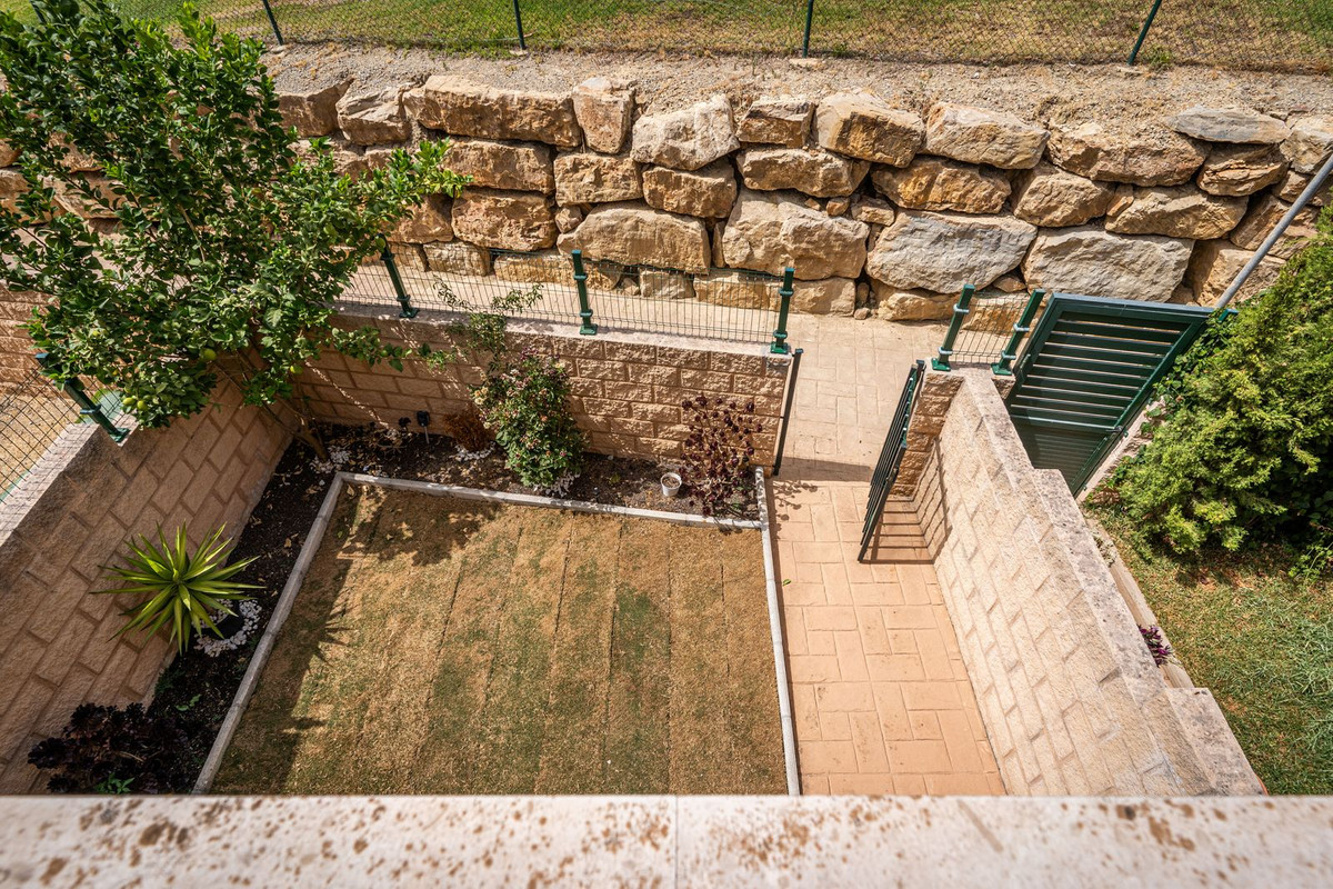 3 Bed Apartment for sale in Doña Julia Costa Del Sol, Málaga, Spain
