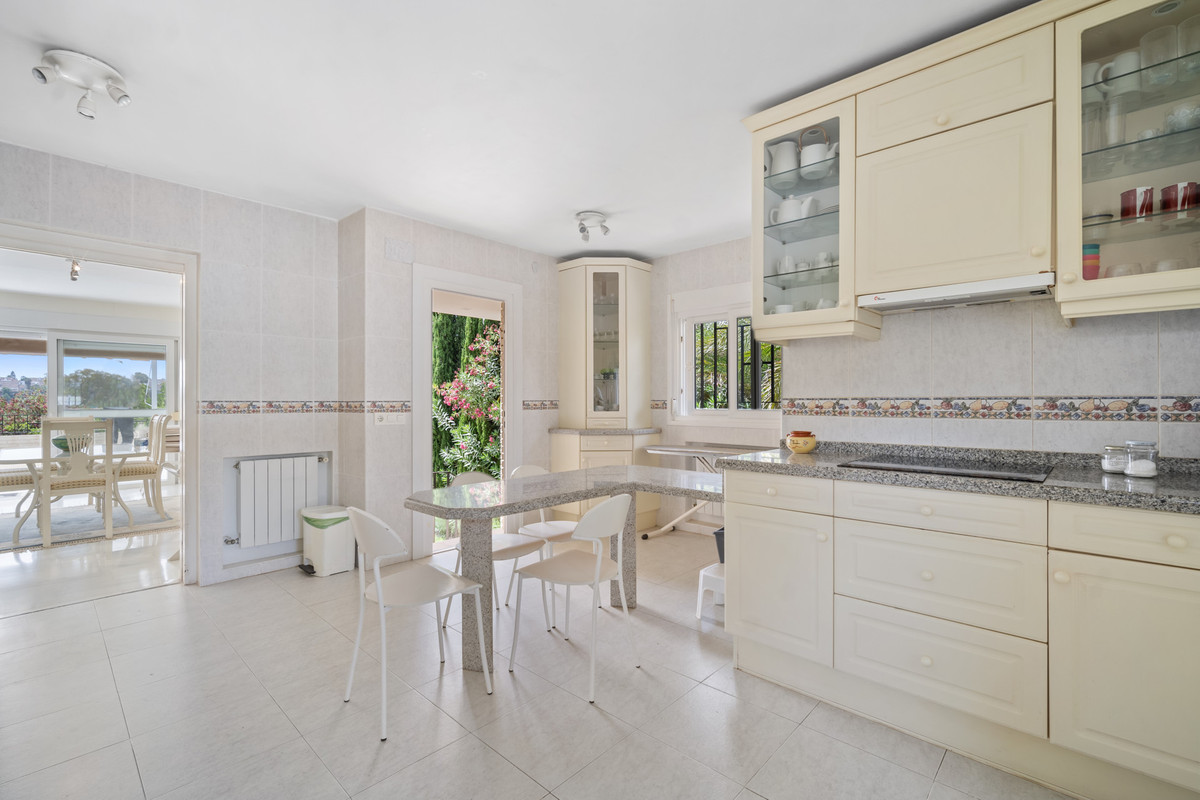 4 Bed Townhouse for sale in Guadalmina Alta Costa Del Sol, Málaga, Spain