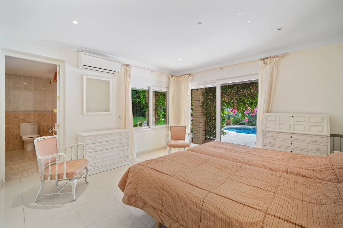 4 Bed Townhouse for sale in Guadalmina Alta Costa Del Sol, Málaga, Spain