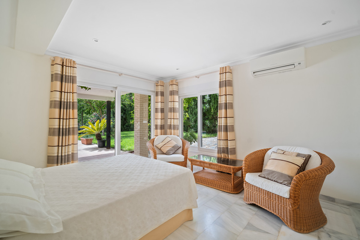 4 Bed Townhouse for sale in Guadalmina Alta Costa Del Sol, Málaga, Spain
