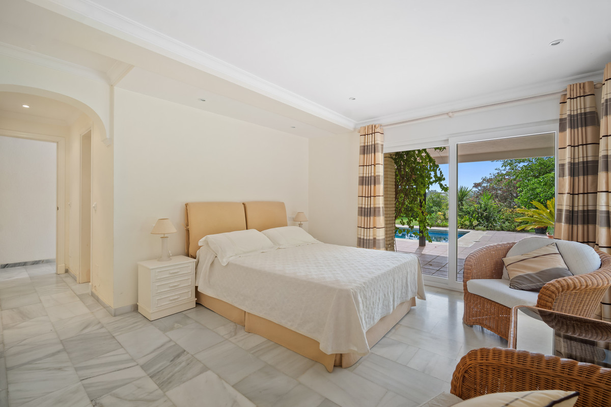 4 Bed Townhouse for sale in Guadalmina Alta Costa Del Sol, Málaga, Spain