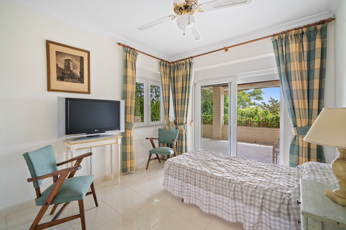 4 Bed Townhouse for sale in Guadalmina Alta Costa Del Sol, Málaga, Spain