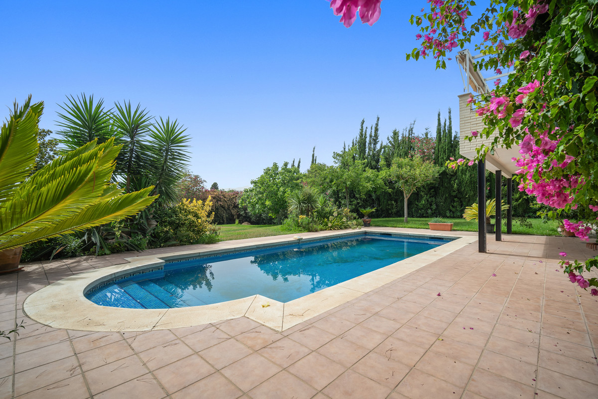 4 Bed Townhouse for sale in Guadalmina Alta Costa Del Sol, Málaga, Spain