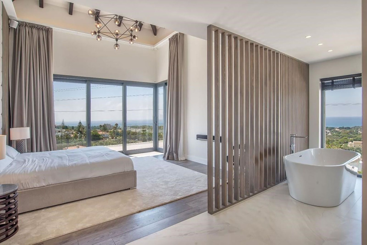 Se vende Villa - Chalet de 7 dormitorios en Costa Del Sol, Málaga, España
