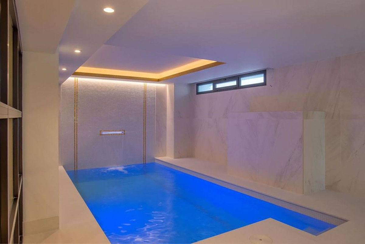 Se vende Villa - Chalet de 7 dormitorios en Costa Del Sol, Málaga, España