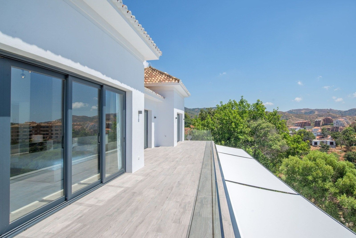 Se vende Villa - Chalet de 7 dormitorios en Costa Del Sol, Málaga, España