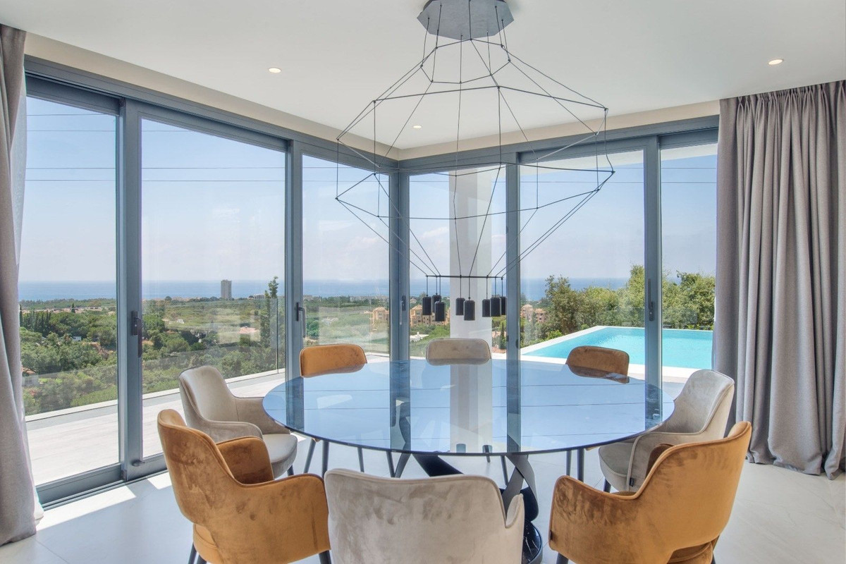 Se vende Villa - Chalet de 7 dormitorios en Costa Del Sol, Málaga, España
