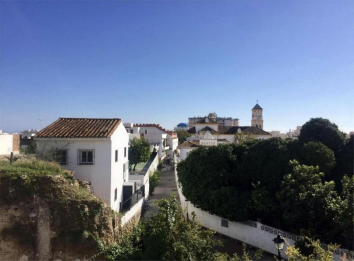 2 Bed Apartment for sale in Marbella Costa Del Sol, Málaga, Spain