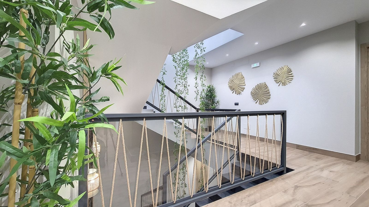5 Bed Commercial unit for sale in Cómpeta Costa Del Sol East, Málaga, Spain