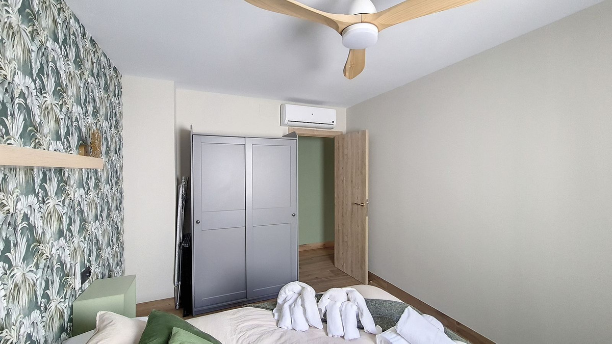 5 Bed Commercial unit for sale in Cómpeta Costa Del Sol East, Málaga, Spain