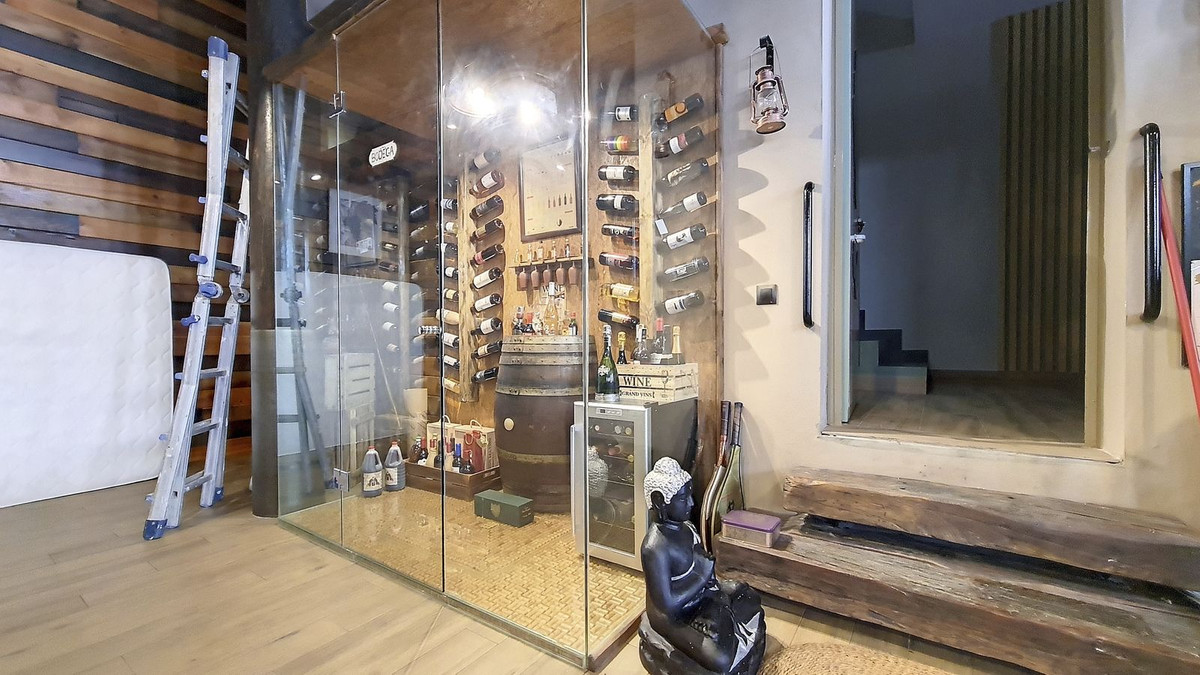 5 Bed Commercial unit for sale in Cómpeta Costa Del Sol East, Málaga, Spain
