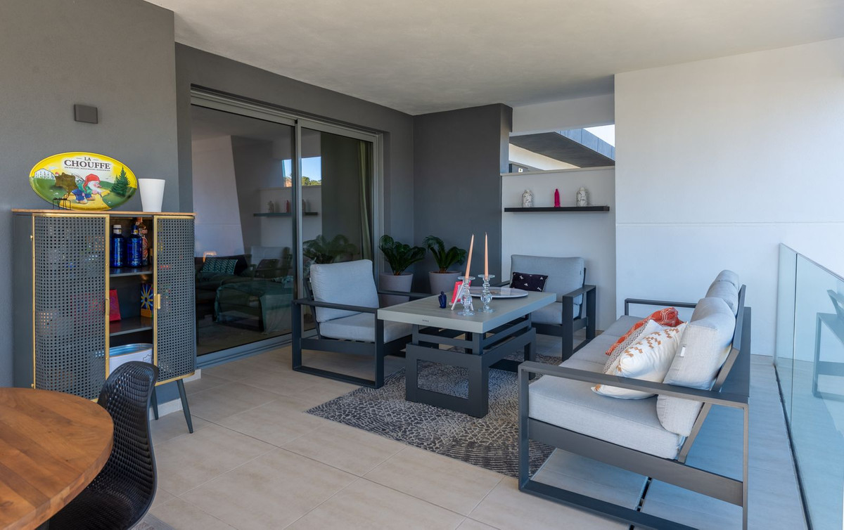 2 Bed Apartment for sale in Selwo Costa Del Sol, Málaga, Spain