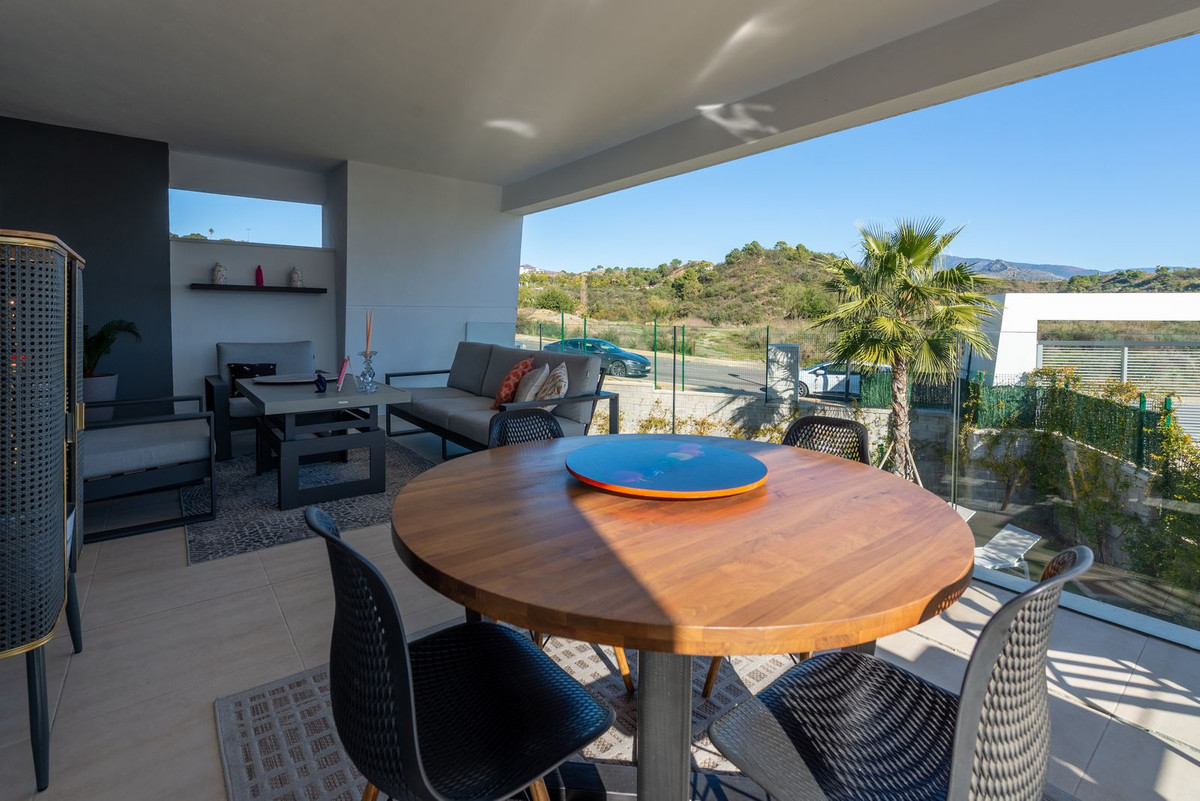 2 Bed Apartment for sale in Selwo Costa Del Sol, Málaga, Spain
