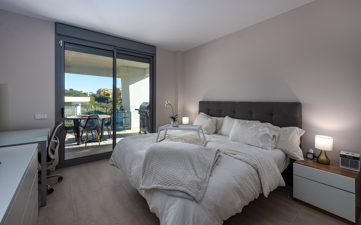 2 Bed Apartment for sale in Selwo Costa Del Sol, Málaga, Spain