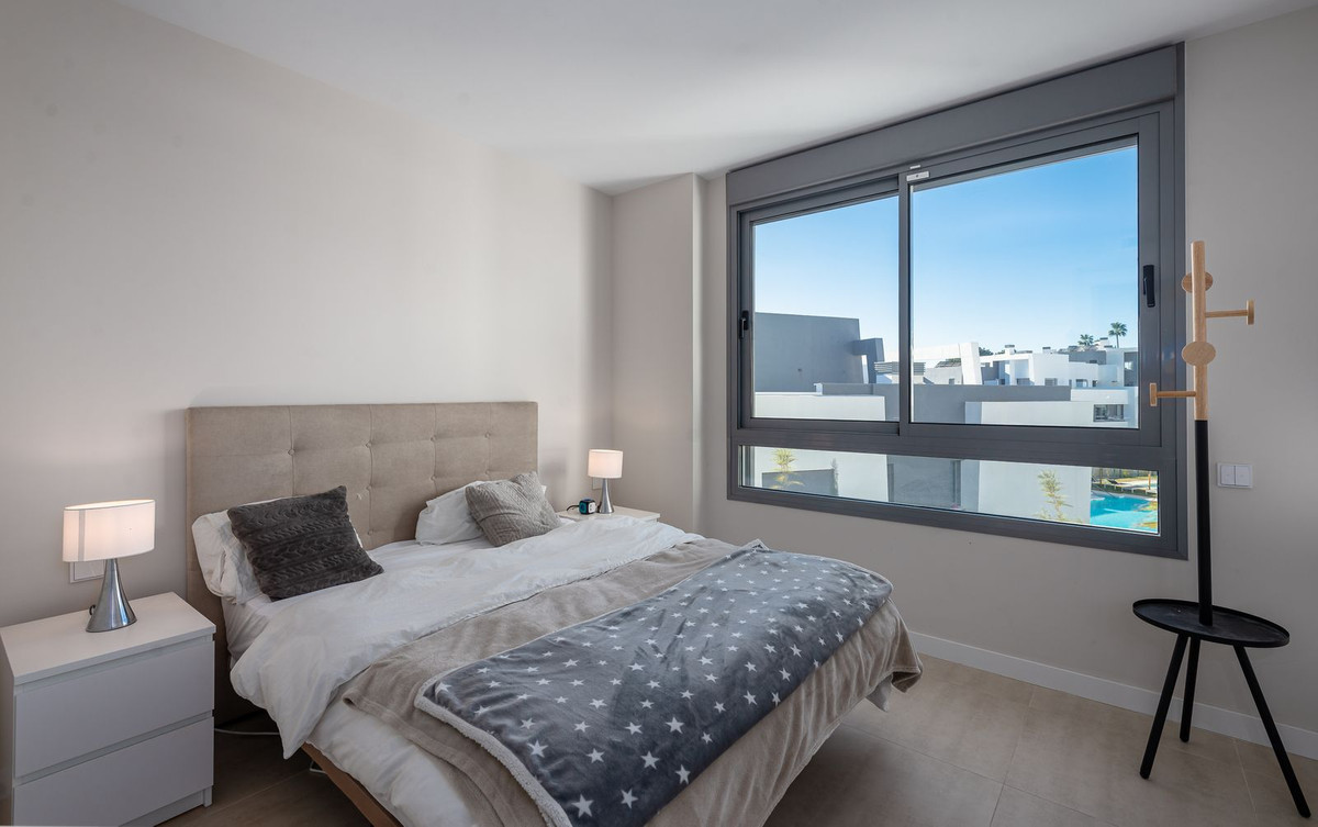 2 Bed Apartment for sale in Selwo Costa Del Sol, Málaga, Spain