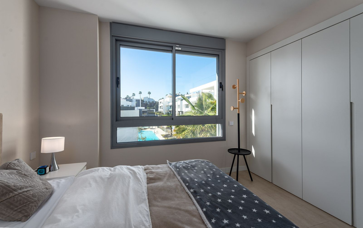 2 Bed Apartment for sale in Selwo Costa Del Sol, Málaga, Spain