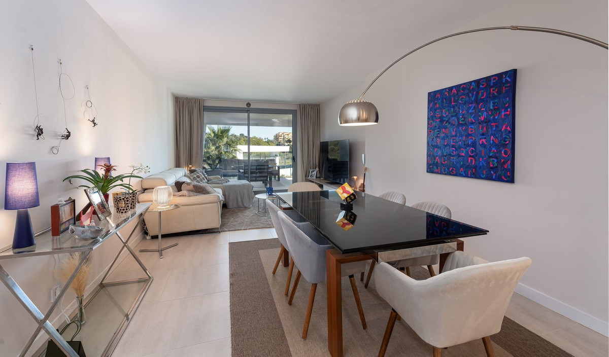 2 Bed Apartment for sale in Selwo Costa Del Sol, Málaga, Spain