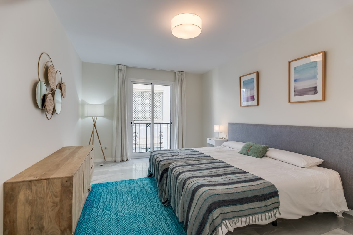 2 Bed Apartment for sale in Puerto Banús Costa Del Sol, Málaga, Spain