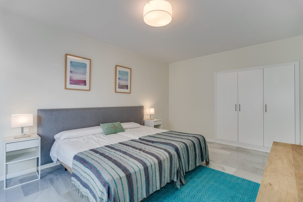 2 Bed Apartment for sale in Puerto Banús Costa Del Sol, Málaga, Spain