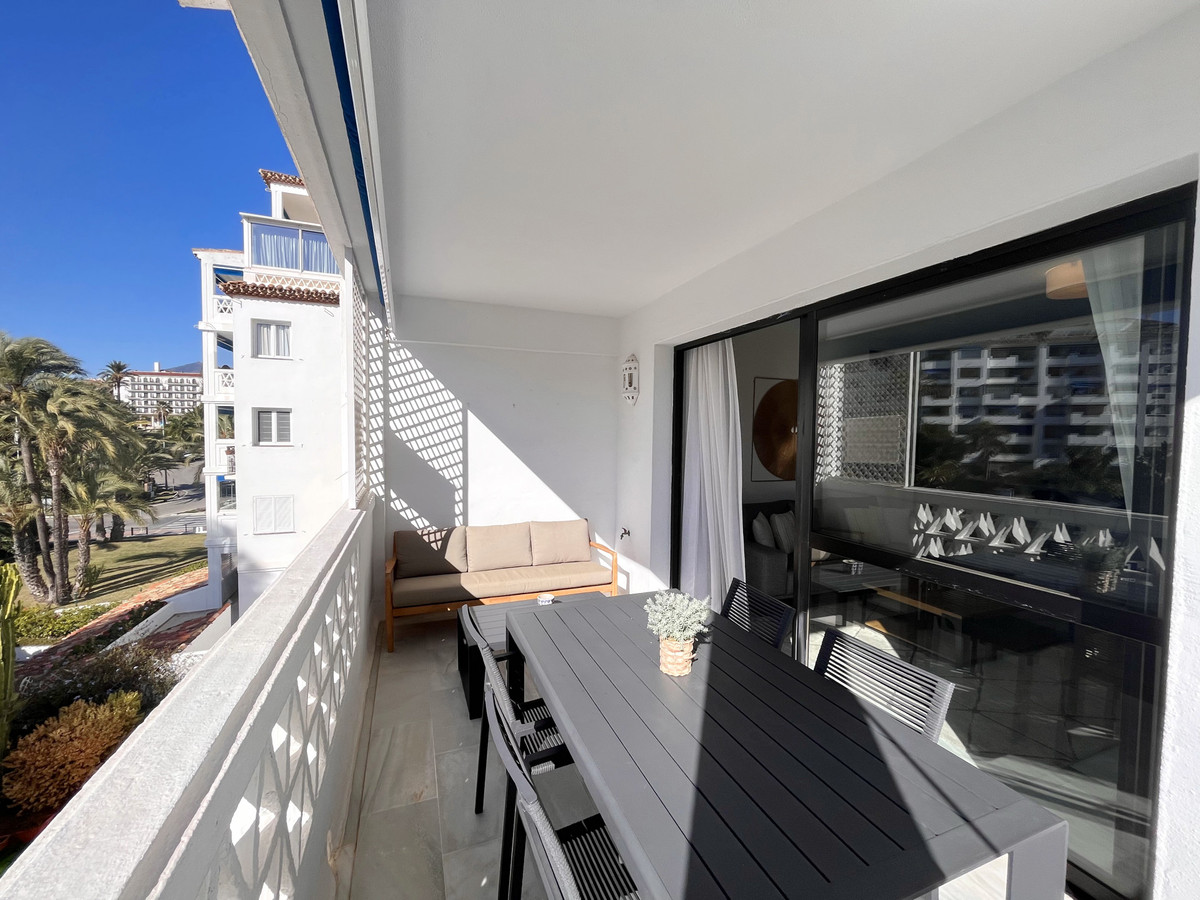 2 Bed Apartment for sale in Puerto Banús Costa Del Sol, Málaga, Spain