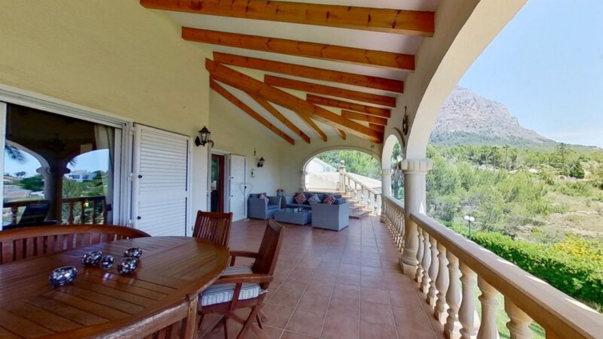4 Bed Townhouse for sale in Javea Costa Blanca, Alicante, Spain