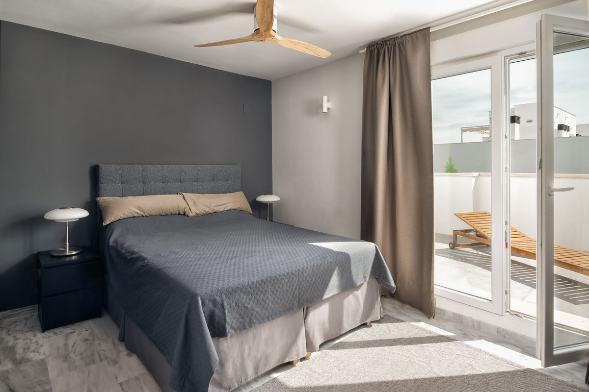3 Bed Apartment for sale in Puerto Banús Costa Del Sol, Málaga, Spain