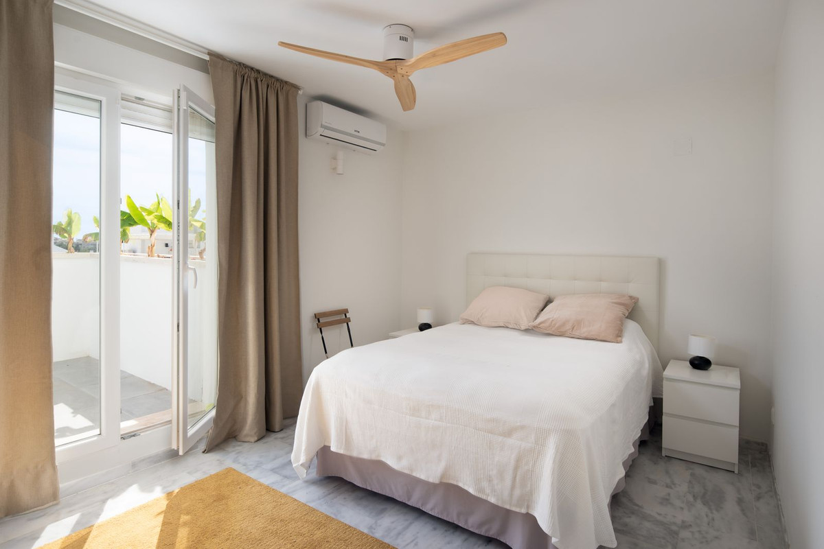 3 Bed Apartment for sale in Puerto Banús Costa Del Sol, Málaga, Spain