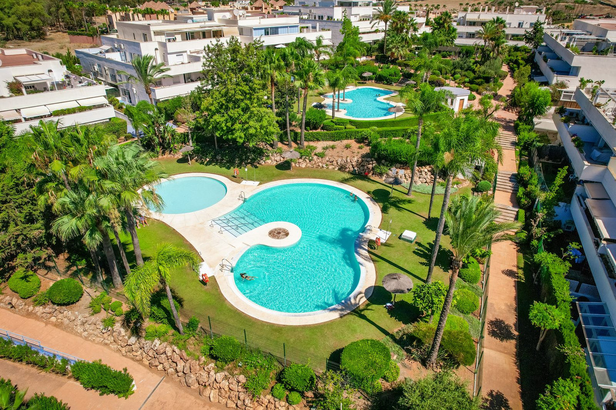 3 Bed Apartment for sale in Puerto Banús Costa Del Sol, Málaga, Spain