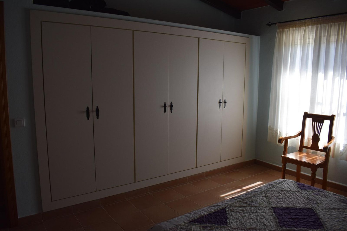 Se vende Finca - Cortijo de 2 dormitorios en Costa Del Sol, Málaga, España