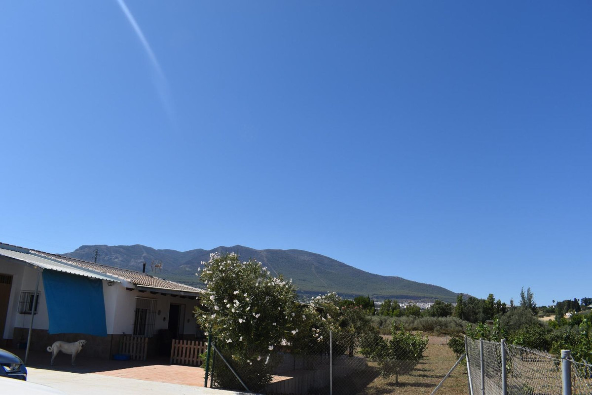 Se vende Finca - Cortijo de 2 dormitorios en Costa Del Sol, Málaga, España