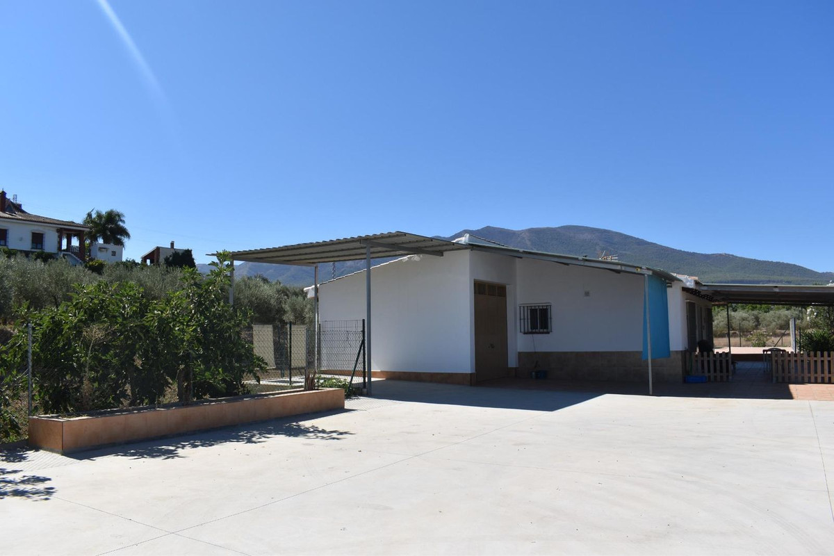 Se vende Finca - Cortijo de 2 dormitorios en Costa Del Sol, Málaga, España