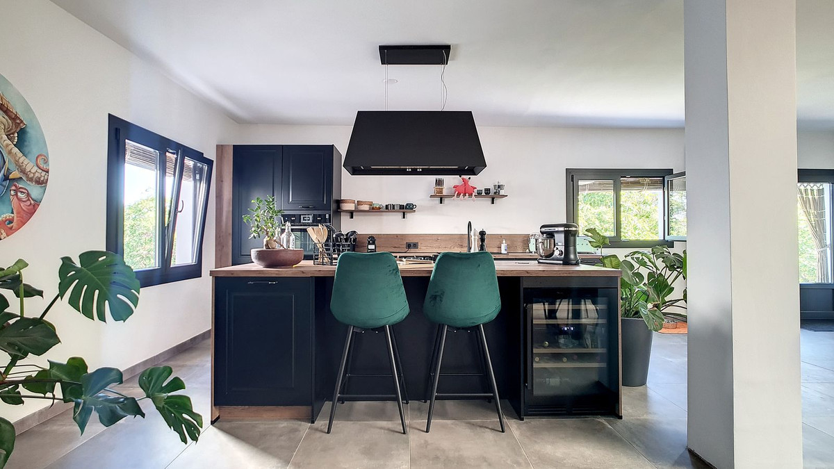 3 Bed Townhouse for sale in Vélezmálaga Costa Del Sol East, Málaga, Spain