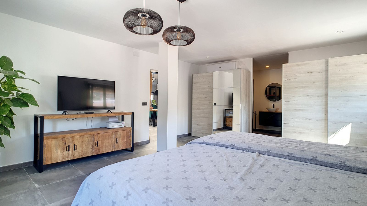 3 Bed Townhouse for sale in Vélezmálaga Costa Del Sol East, Málaga, Spain