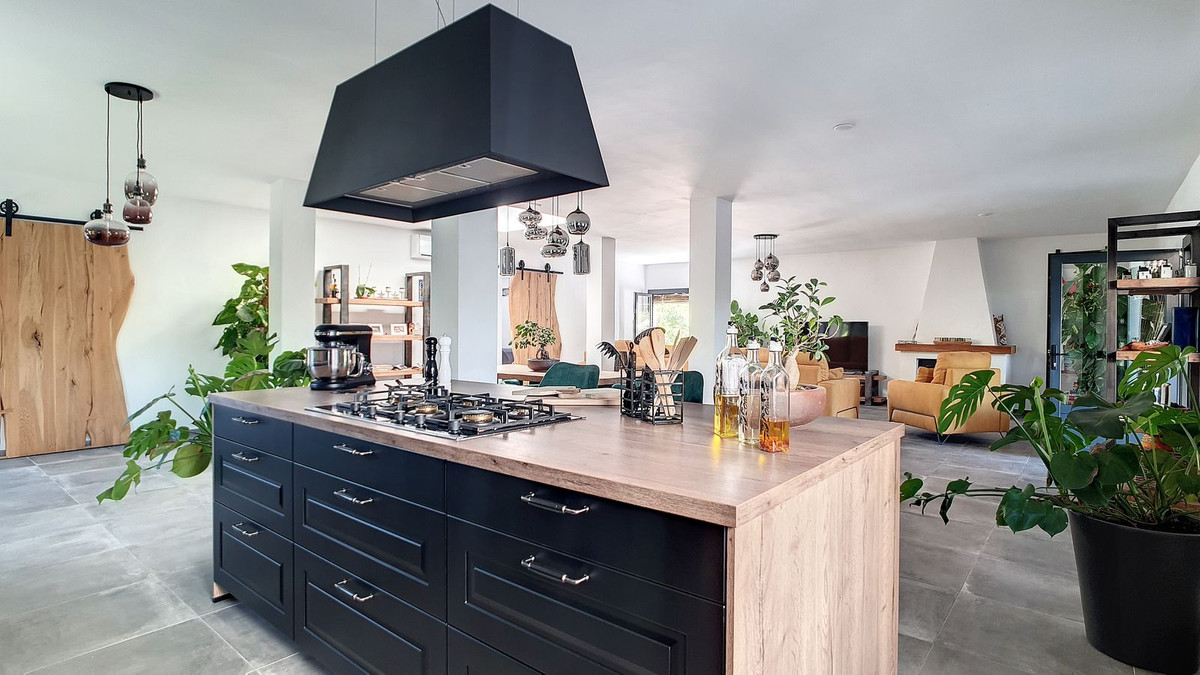 3 Bed Townhouse for sale in Vélezmálaga Costa Del Sol East, Málaga, Spain