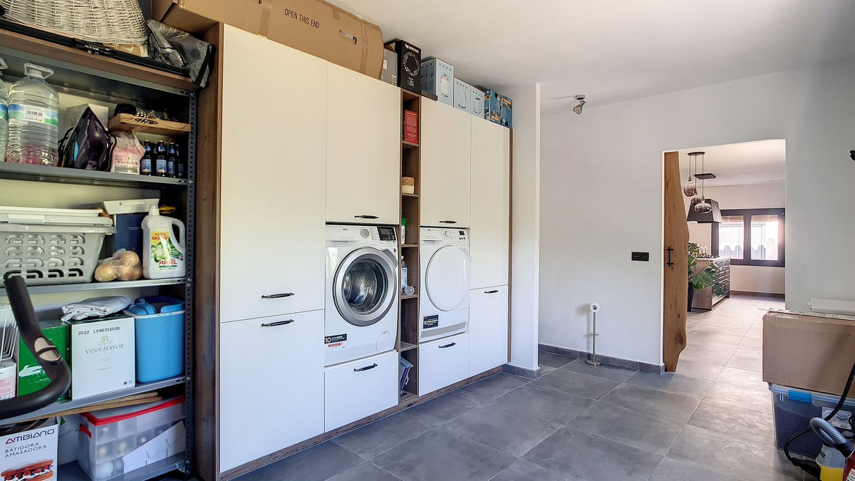 3 Bed Townhouse for sale in Vélezmálaga Costa Del Sol East, Málaga, Spain