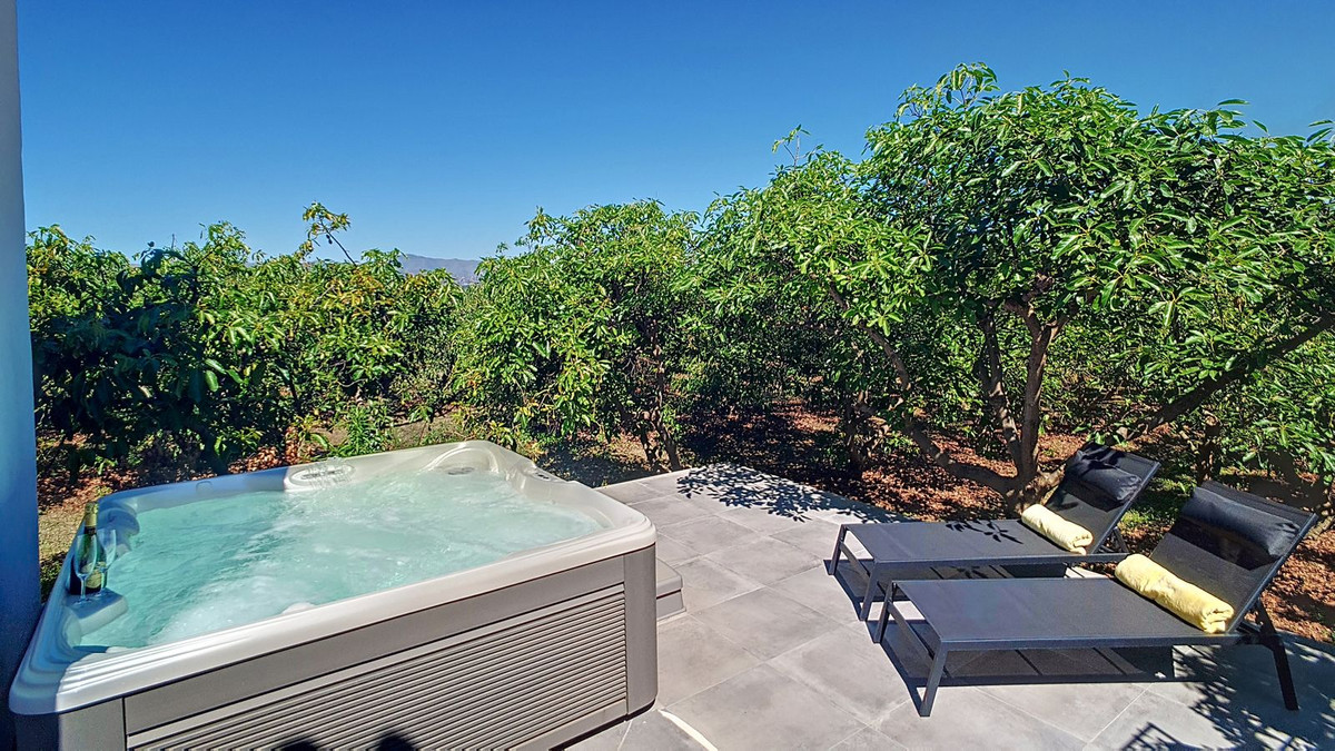 3 Bed Townhouse for sale in Vélezmálaga Costa Del Sol East, Málaga, Spain