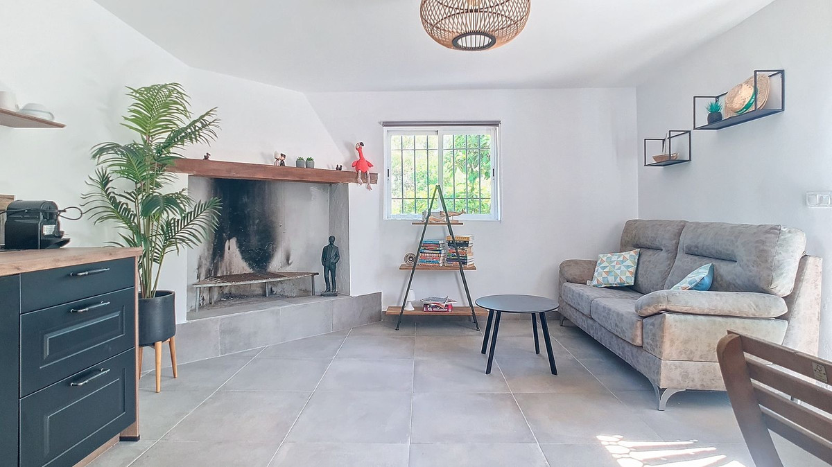 3 Bed Townhouse for sale in Vélezmálaga Costa Del Sol East, Málaga, Spain