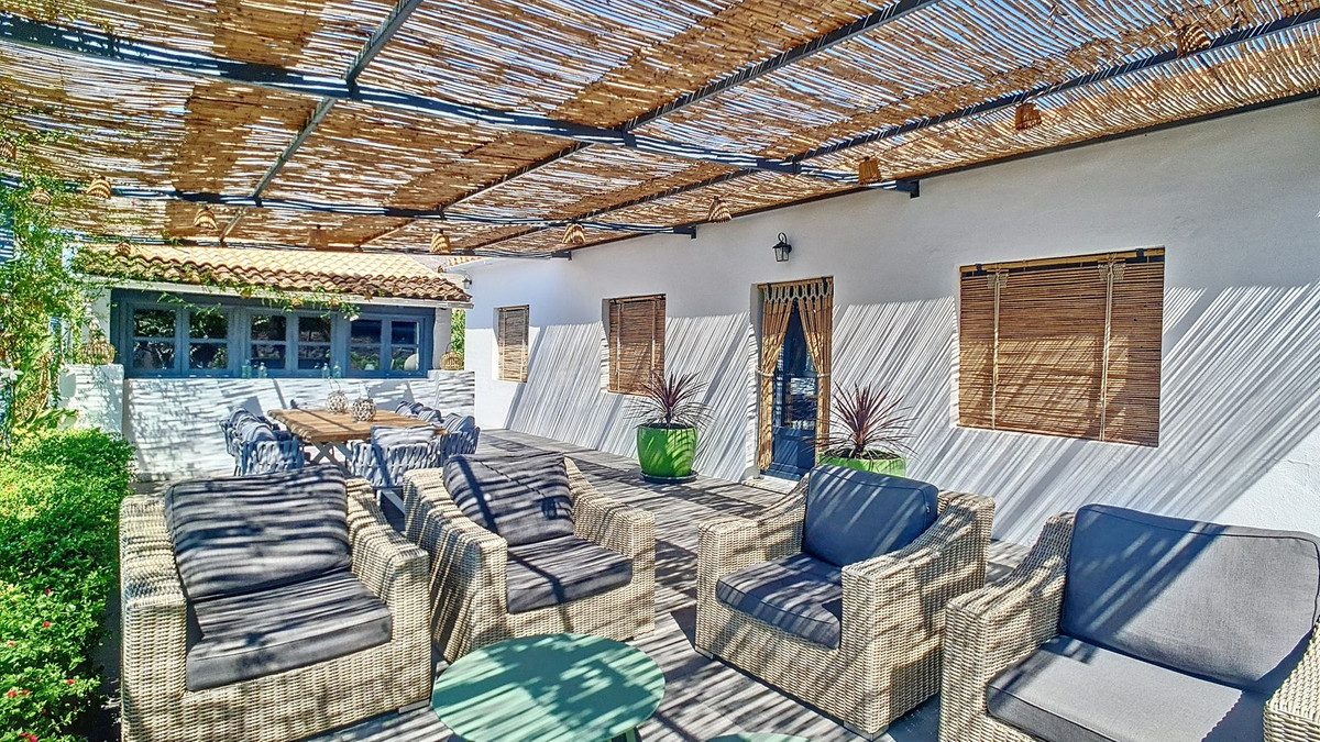 3 Bed Townhouse for sale in Vélezmálaga Costa Del Sol East, Málaga, Spain